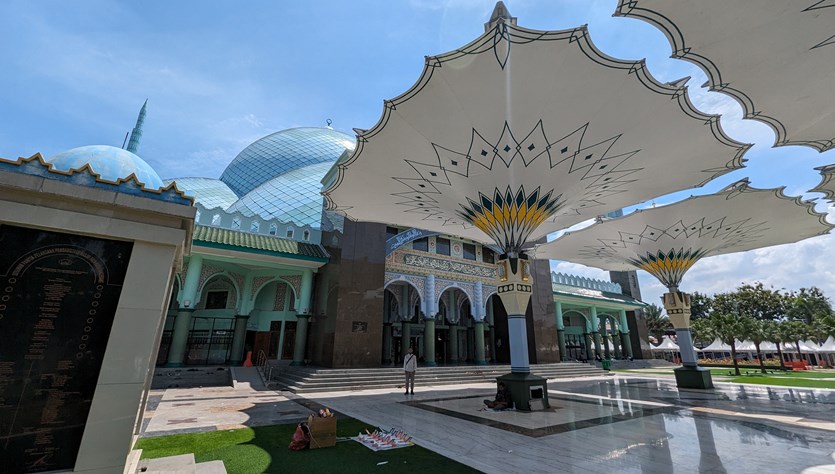 PXL 20240410 044642842